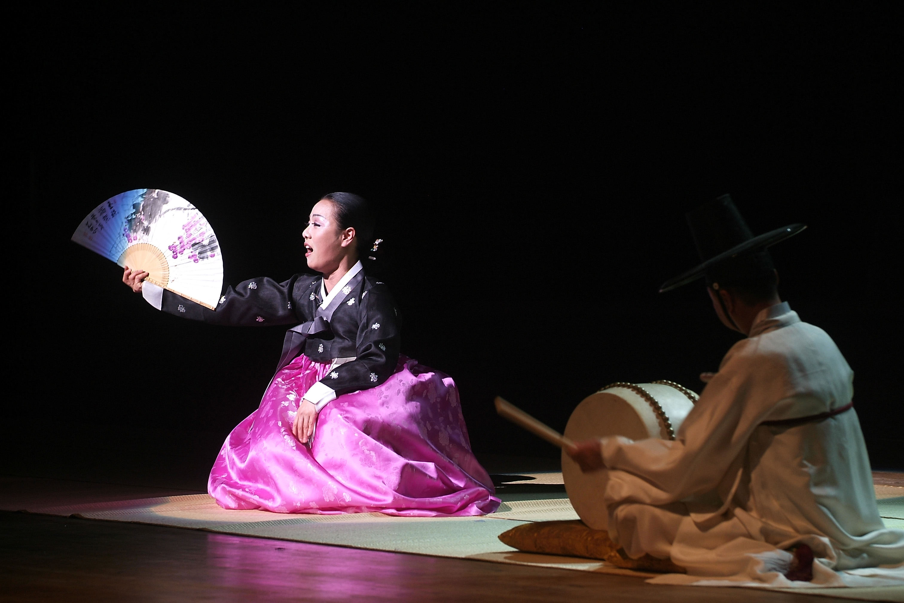 Pansori Master Park, Sung Hee - Su Gung Ga (The Ocean Palace Song)